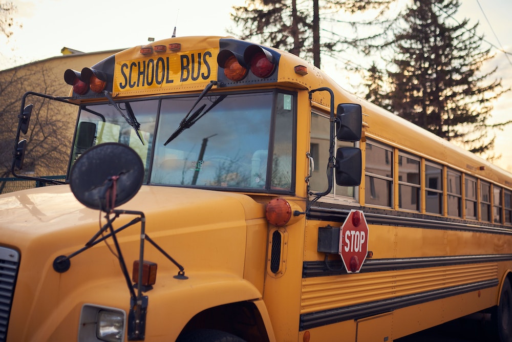 Les avantages de l'auto-école en ligne pour les entrepreneurs : réduire les coûts et maximiser les profits