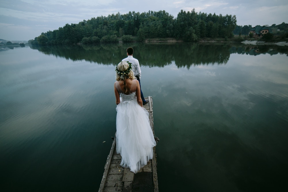 Le mariage de rêve entre Alex Fine et Cassie : l'amour triomphe enfin !