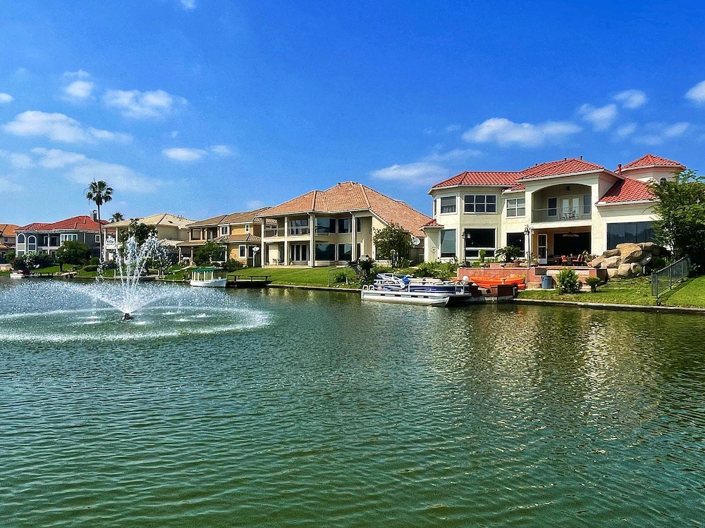 Ces Personnes ont Fait Fortune grâce à l'Immobilier - Leur Méthode Révélée